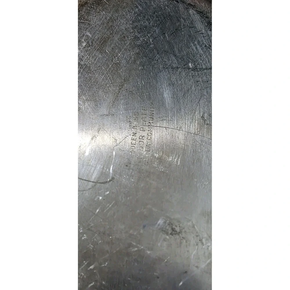 Vintage Queen Bess Tudor Plate Covered Tray‎ Dish Oneida Community Silverplate
